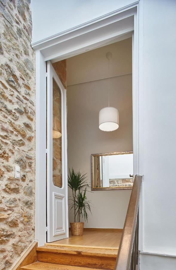 Chloe Boutique Apartments Plaka Афины Экстерьер фото