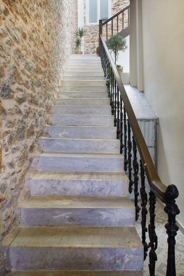 Chloe Boutique Apartments Plaka Афины Экстерьер фото