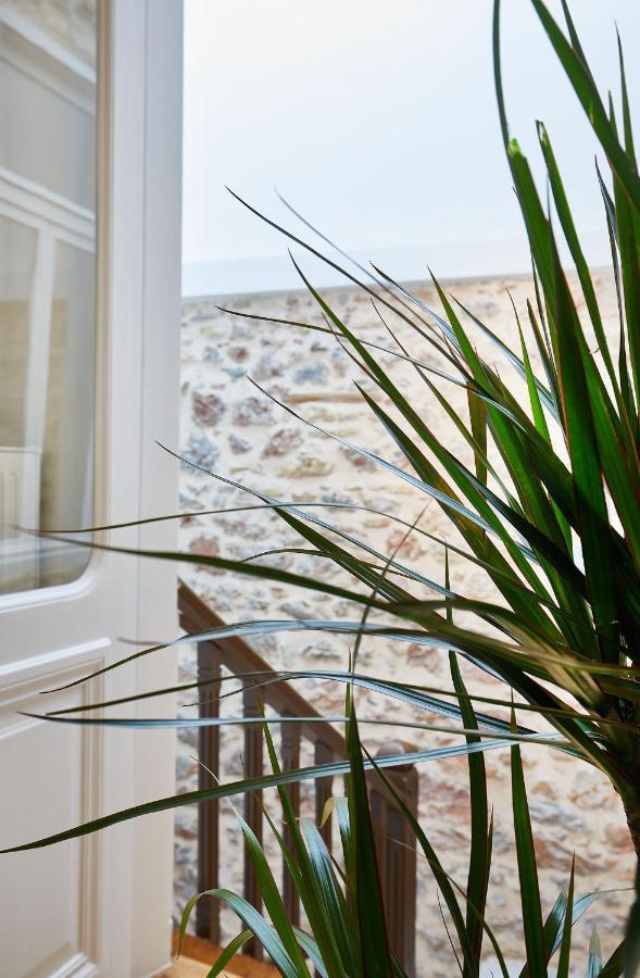Chloe Boutique Apartments Plaka Афины Экстерьер фото